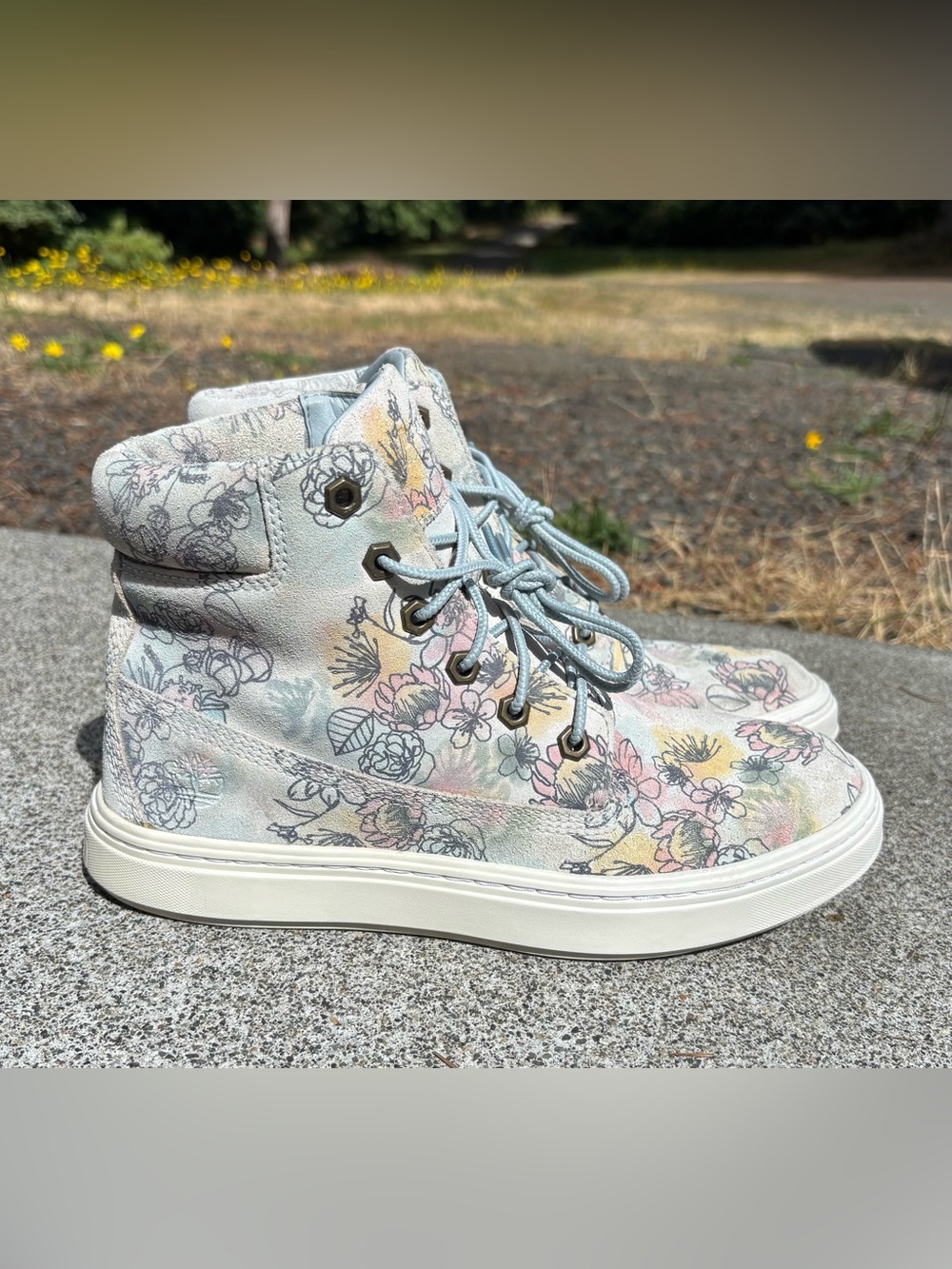 Timberland Londyn Floral 6” Sneaker Boots Women 7.5 Rare A1X46 - Picture 3 of 13